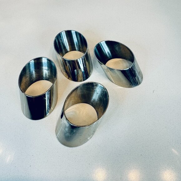Vintage Set of 4 Silver Plated Napkin Rings - Picture 5 of 7